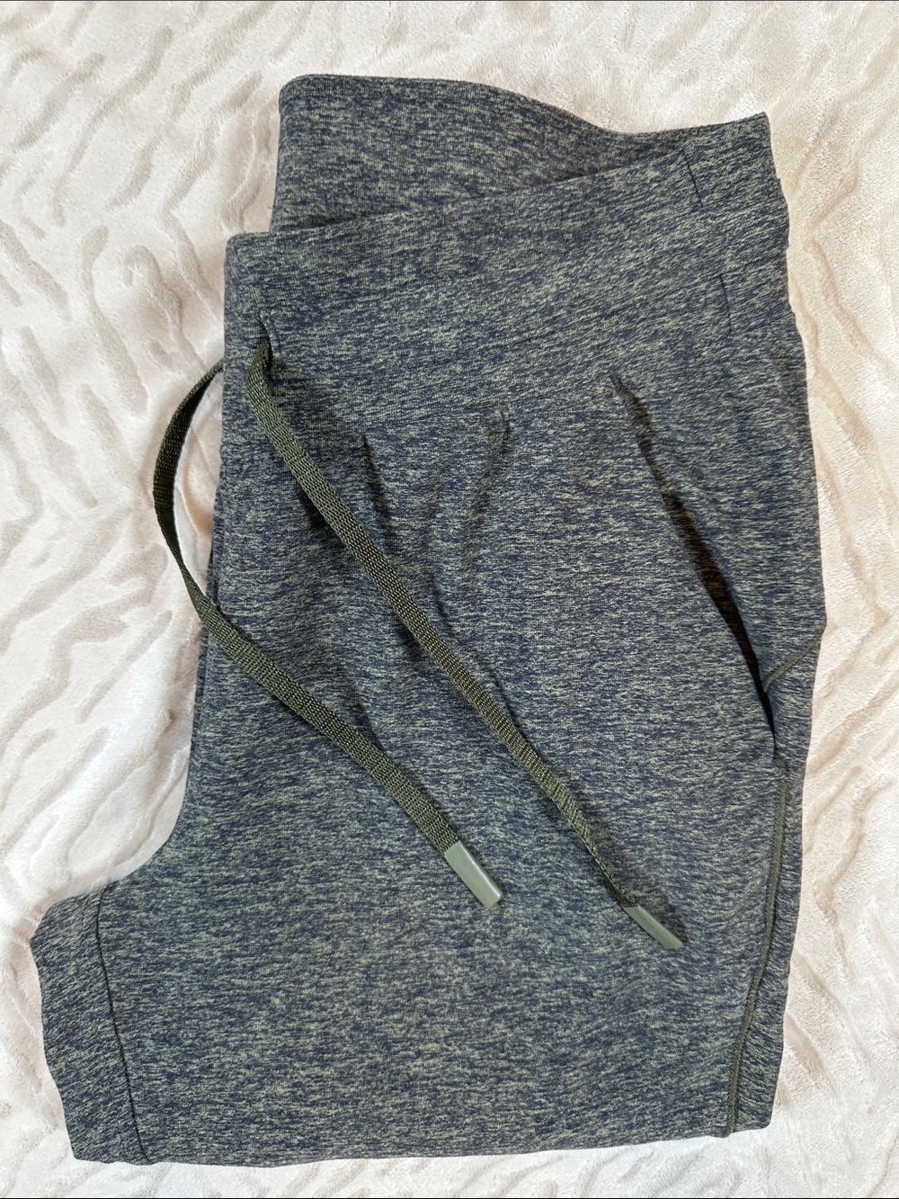 Lululemon Ready To Rulu Pant 29 inch in Heathered Utilitarian Size 6